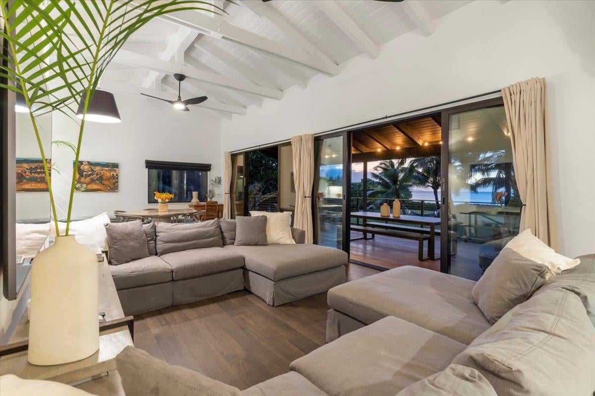 Paia, Hawaii, 96779, United States, 5 Bedrooms Bedrooms, ,3 BathroomsBathrooms,Residential,Active,1843828