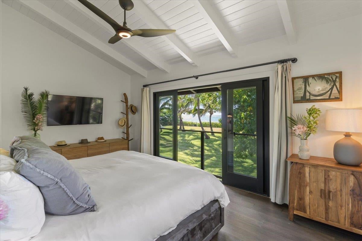 Paia, Hawaii, 96779, United States, 5 Bedrooms Bedrooms, ,3 BathroomsBathrooms,Residential,Active,1843828