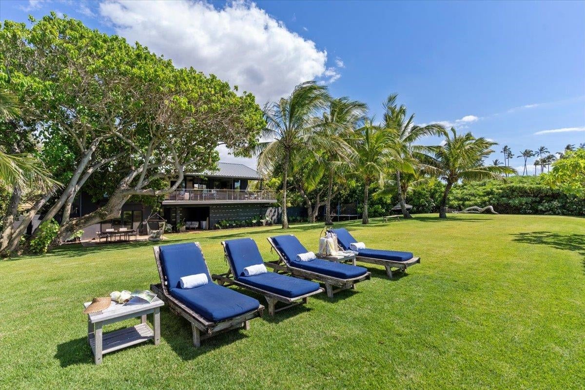 Paia, Hawaii, 96779, United States, 5 Bedrooms Bedrooms, ,3 BathroomsBathrooms,Residential,Active,1843828