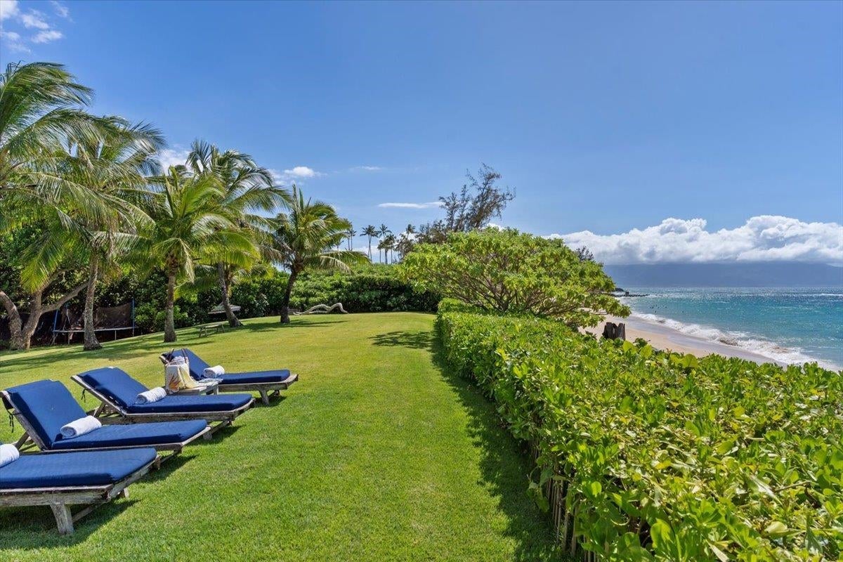 Paia, Hawaii, 96779, United States, 5 Bedrooms Bedrooms, ,3 BathroomsBathrooms,Residential,Active,1843828