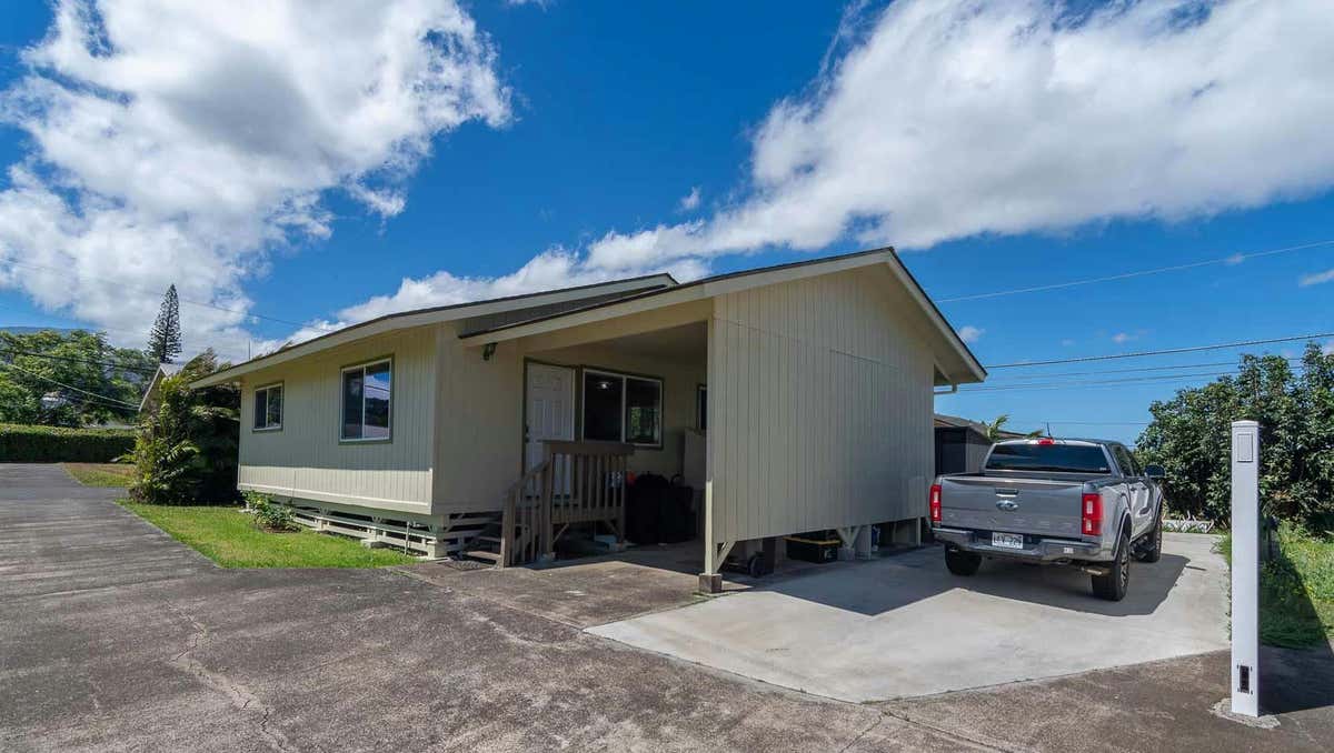 1025 UKIU RD APT A, MAKAWAO, HI 96768, photo 1 of 50