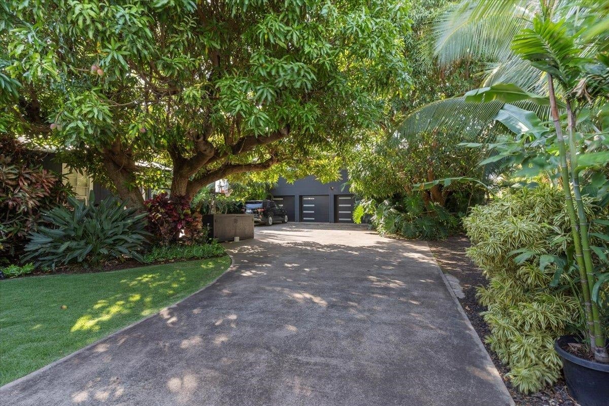 Paia, Hawaii, 96779, United States, 5 Bedrooms Bedrooms, ,3 BathroomsBathrooms,Residential,Active,1843828