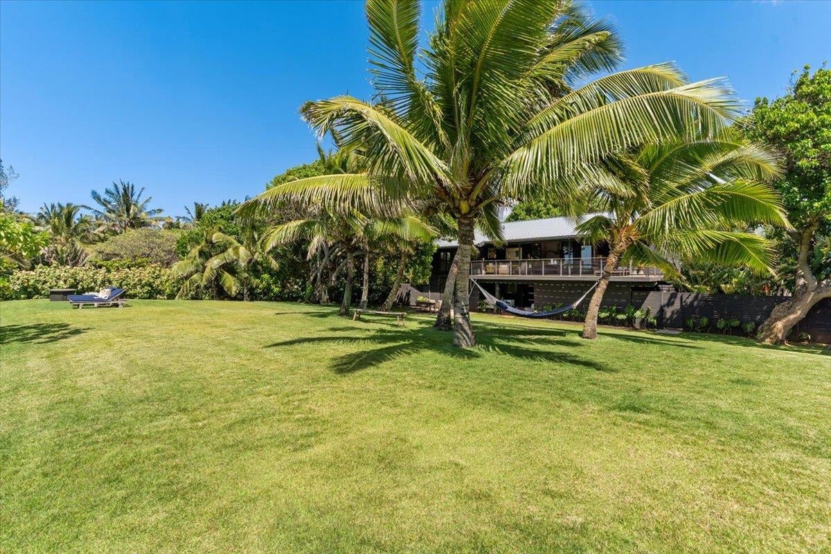 Paia, Hawaii, 96779, United States, 5 Bedrooms Bedrooms, ,3 BathroomsBathrooms,Residential,Active,1843828