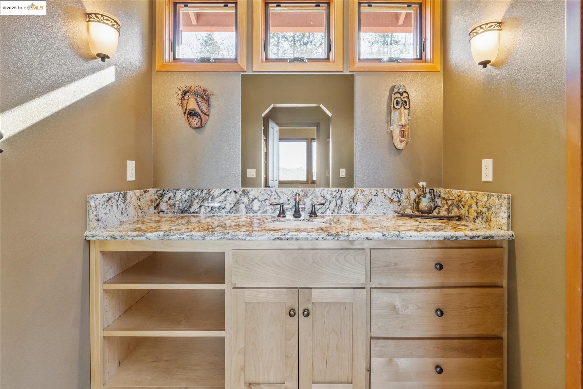 Murphys, California, 95247, United States, 4 Bedrooms Bedrooms, ,5 BathroomsBathrooms,Residential,Active,1987260