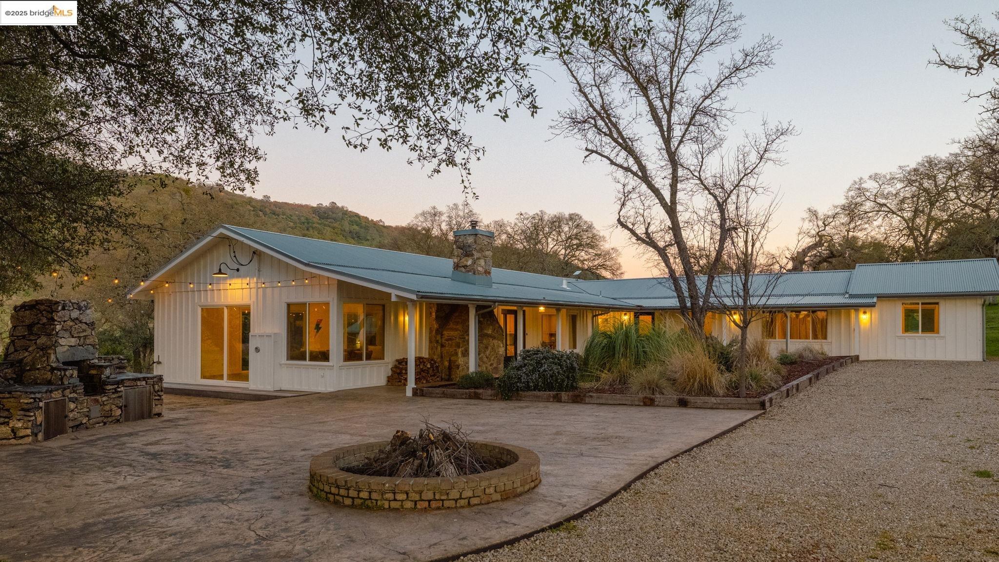 Angels Camp, California, 95222, United States, 4 Bedrooms Bedrooms, ,4 BathroomsBathrooms,Residential,Active,1748796