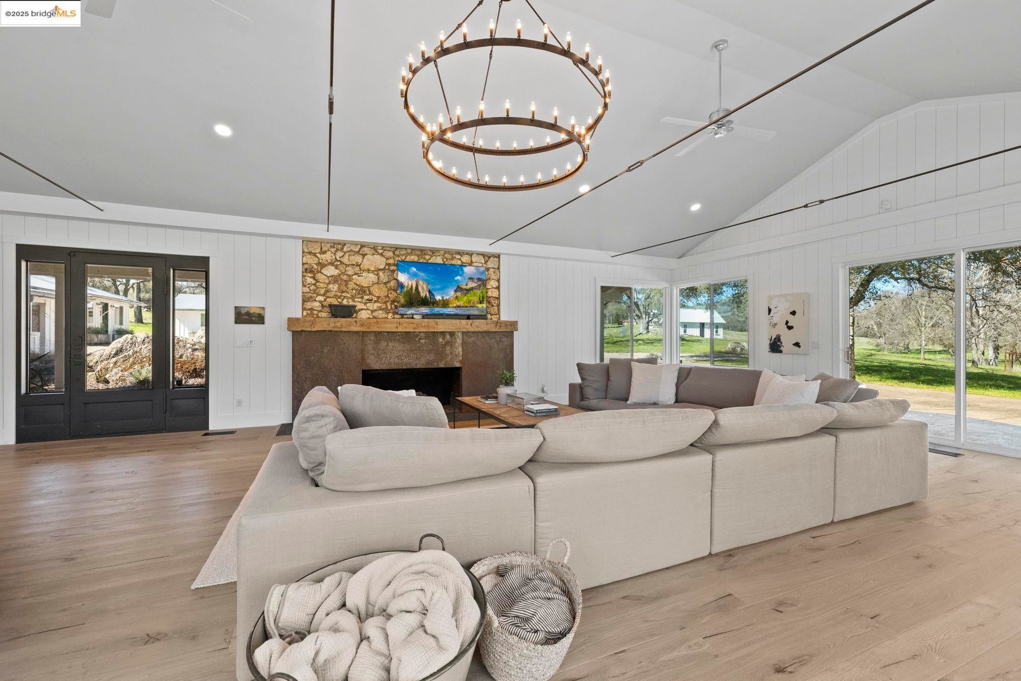 Angels Camp, California, 95222, United States, 4 Bedrooms Bedrooms, ,4 BathroomsBathrooms,Residential,Active,1748796