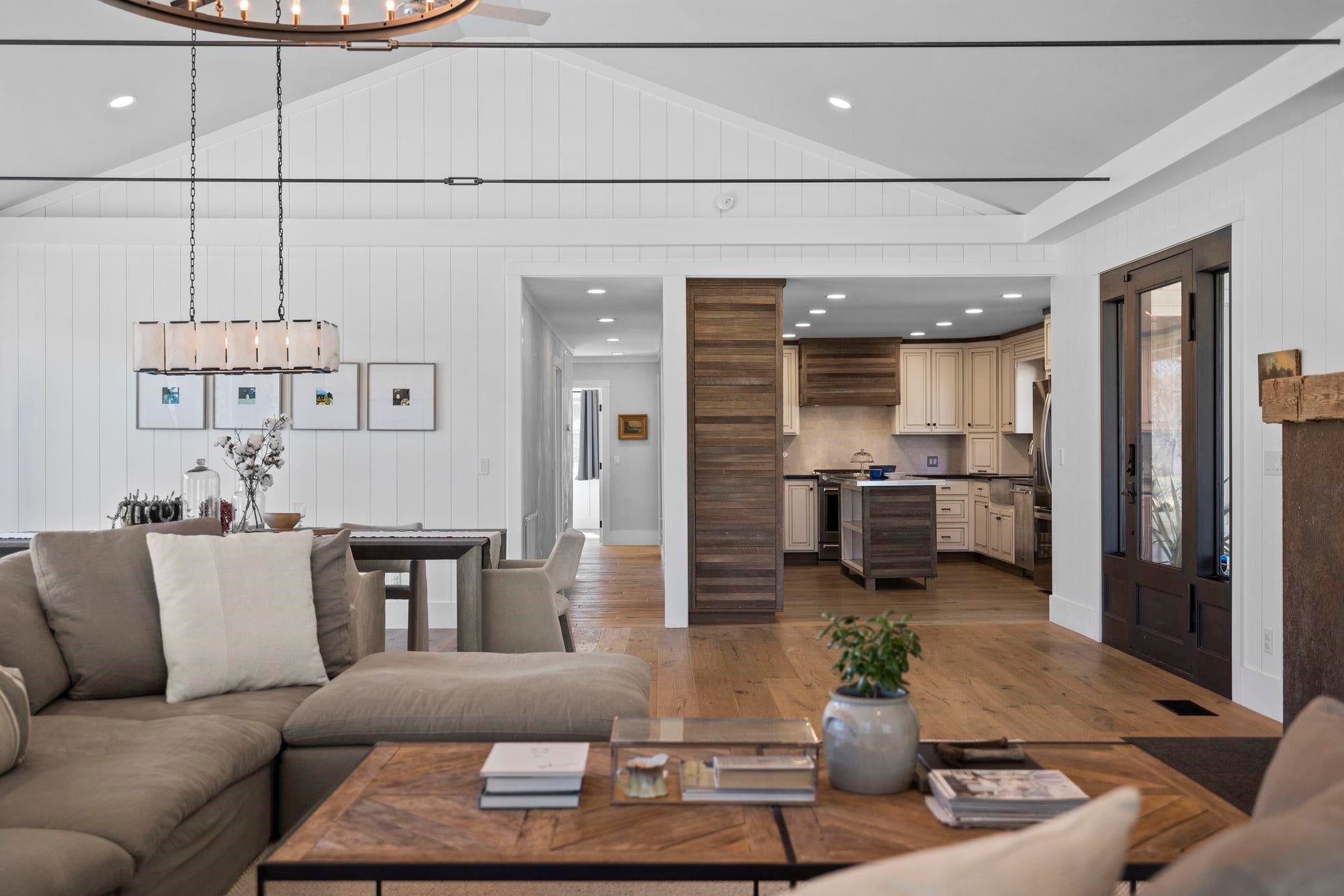 Angels Camp, California, 95222, United States, 4 Bedrooms Bedrooms, ,4 BathroomsBathrooms,Residential,Active,2015240