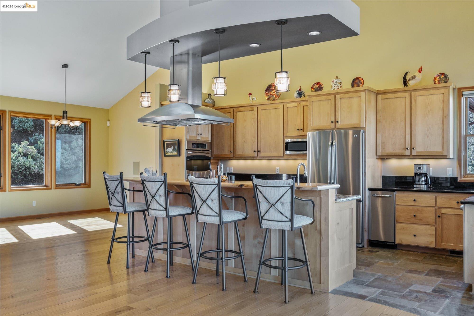 Murphys, California, 95247, United States, 4 Bedrooms Bedrooms, ,5 BathroomsBathrooms,Residential,Active,1987260