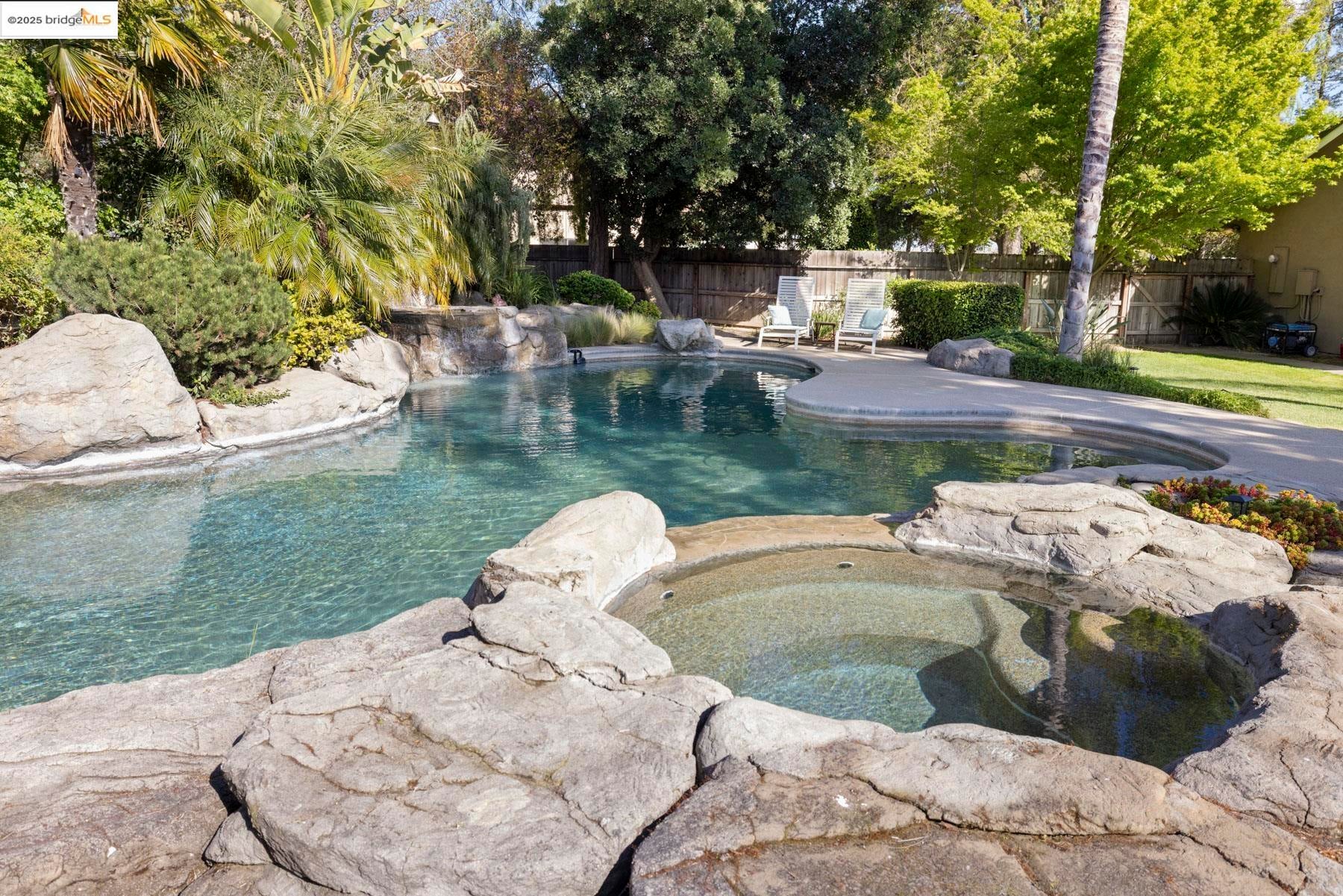 Lodi, California, 95240, United States, 3 Bedrooms Bedrooms, ,4 BathroomsBathrooms,Residential,Active,1952464