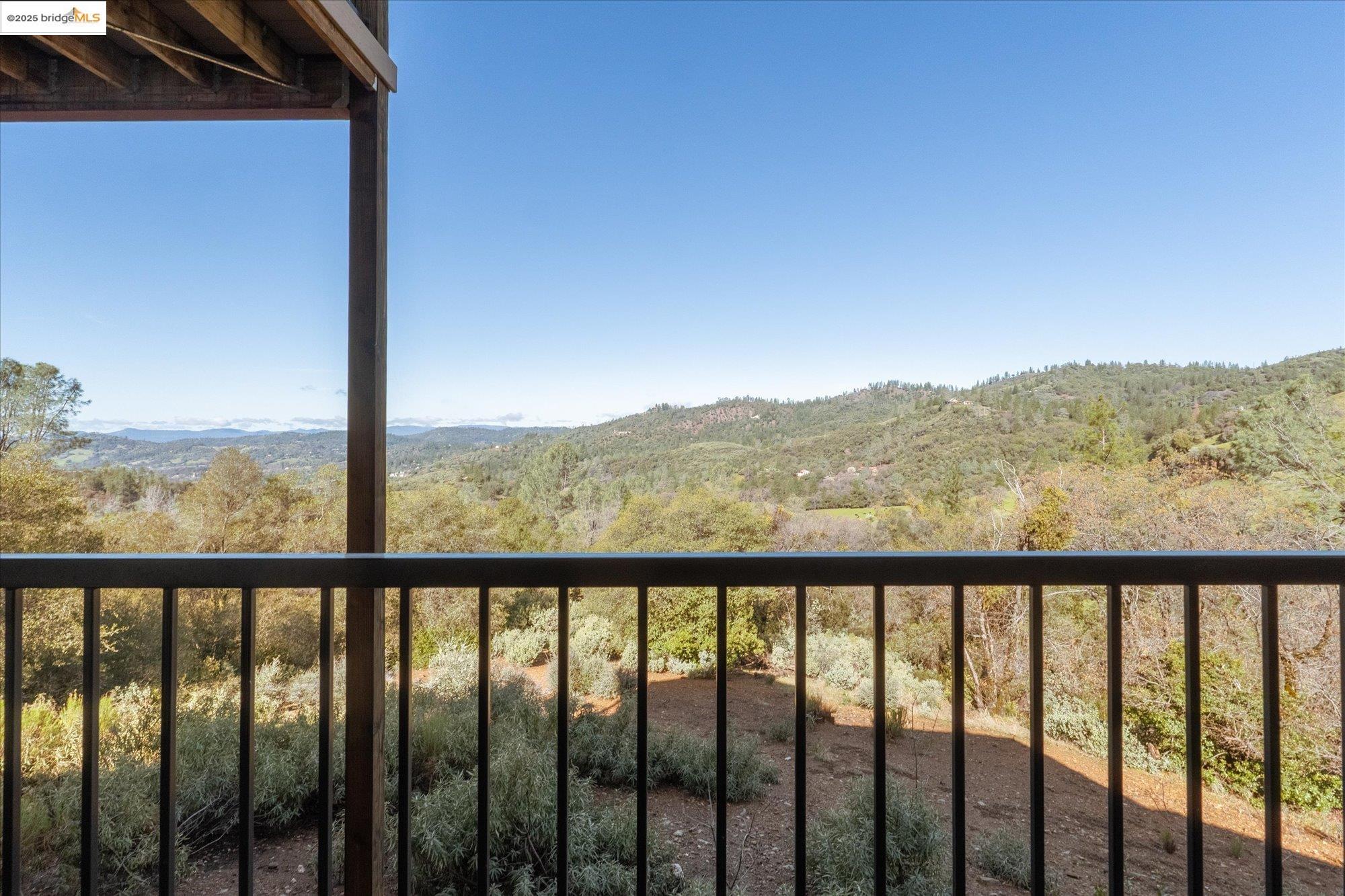 Murphys, California, 95247, United States, 4 Bedrooms Bedrooms, ,5 BathroomsBathrooms,Residential,Active,1987260