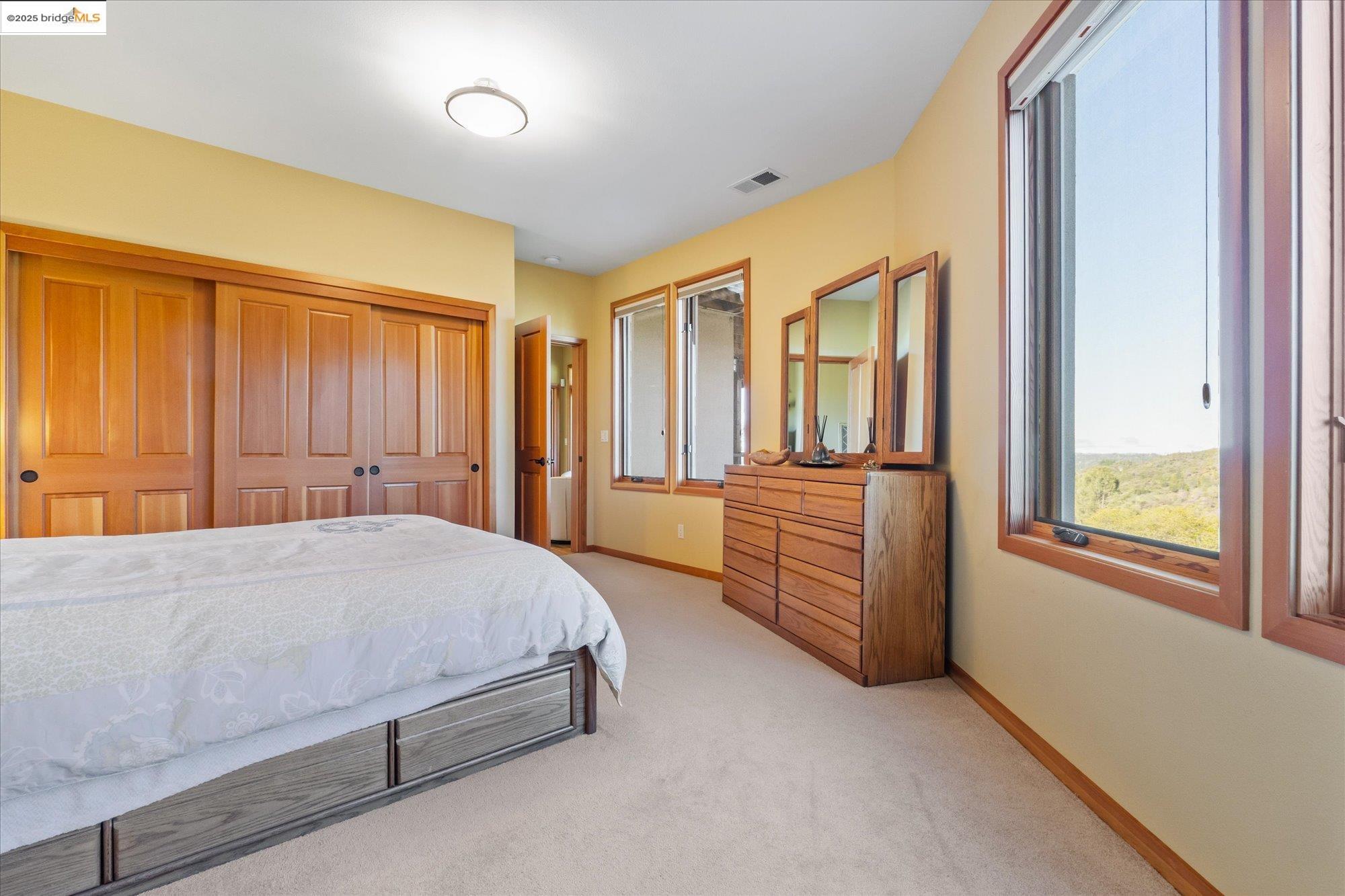 Murphys, California, 95247, United States, 4 Bedrooms Bedrooms, ,5 BathroomsBathrooms,Residential,Active,1987260