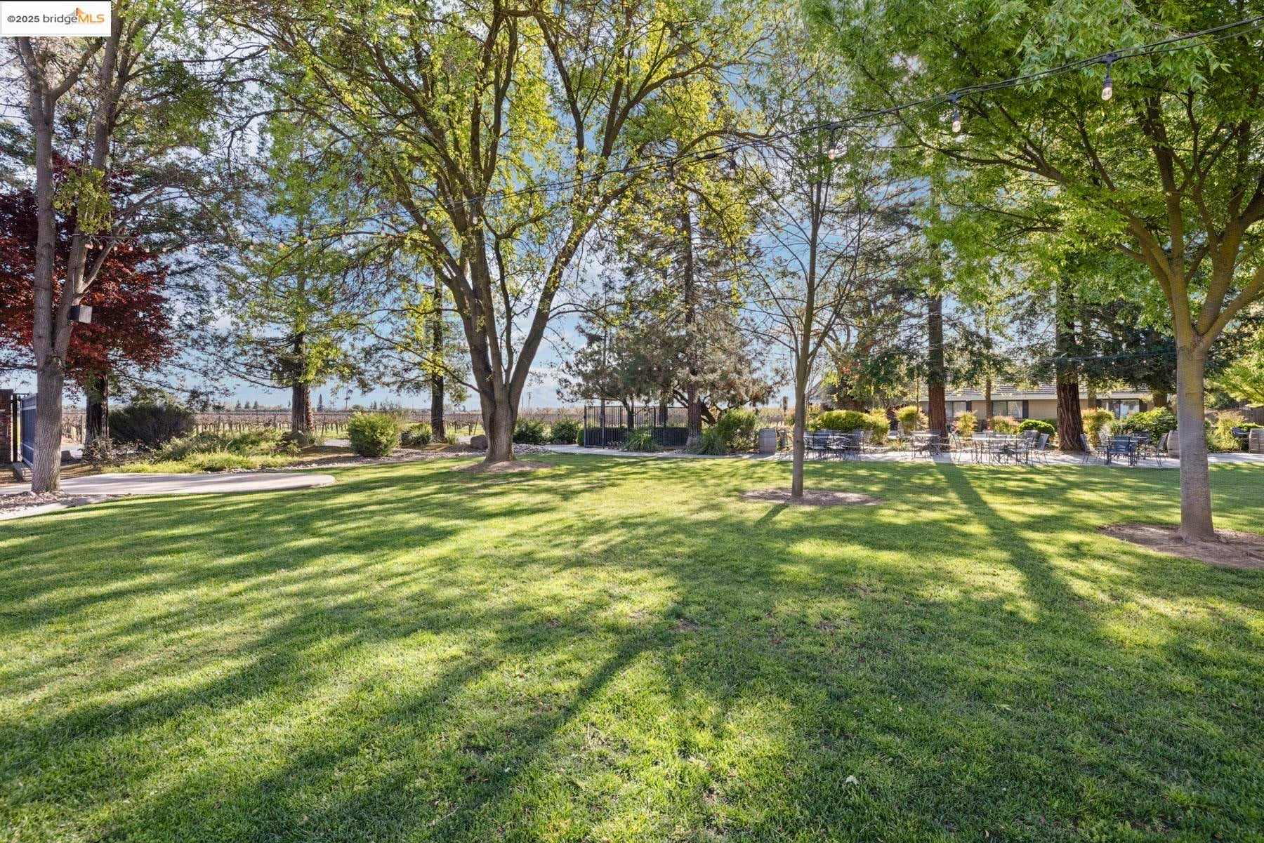 Lodi, California, 95240, United States, 3 Bedrooms Bedrooms, ,4 BathroomsBathrooms,Residential,Active,1952464