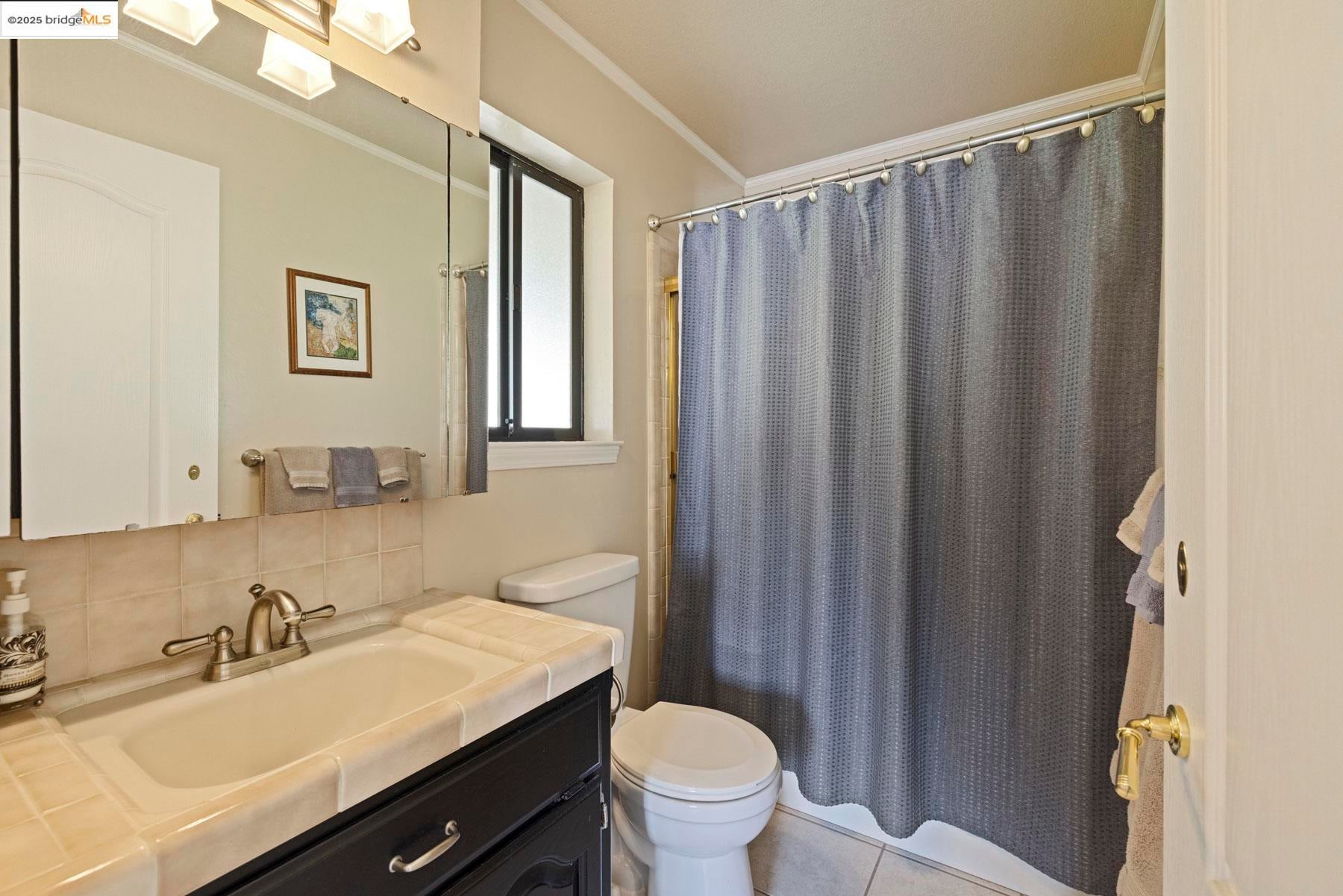 Lodi, California, 95240, United States, 3 Bedrooms Bedrooms, ,4 BathroomsBathrooms,Residential,Active,1952464