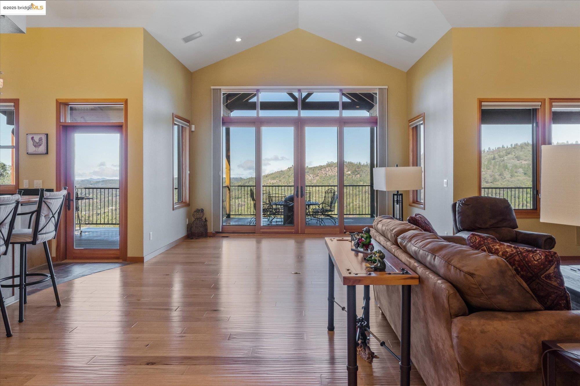 Murphys, California, 95247, United States, 4 Bedrooms Bedrooms, ,5 BathroomsBathrooms,Residential,Active,1987260