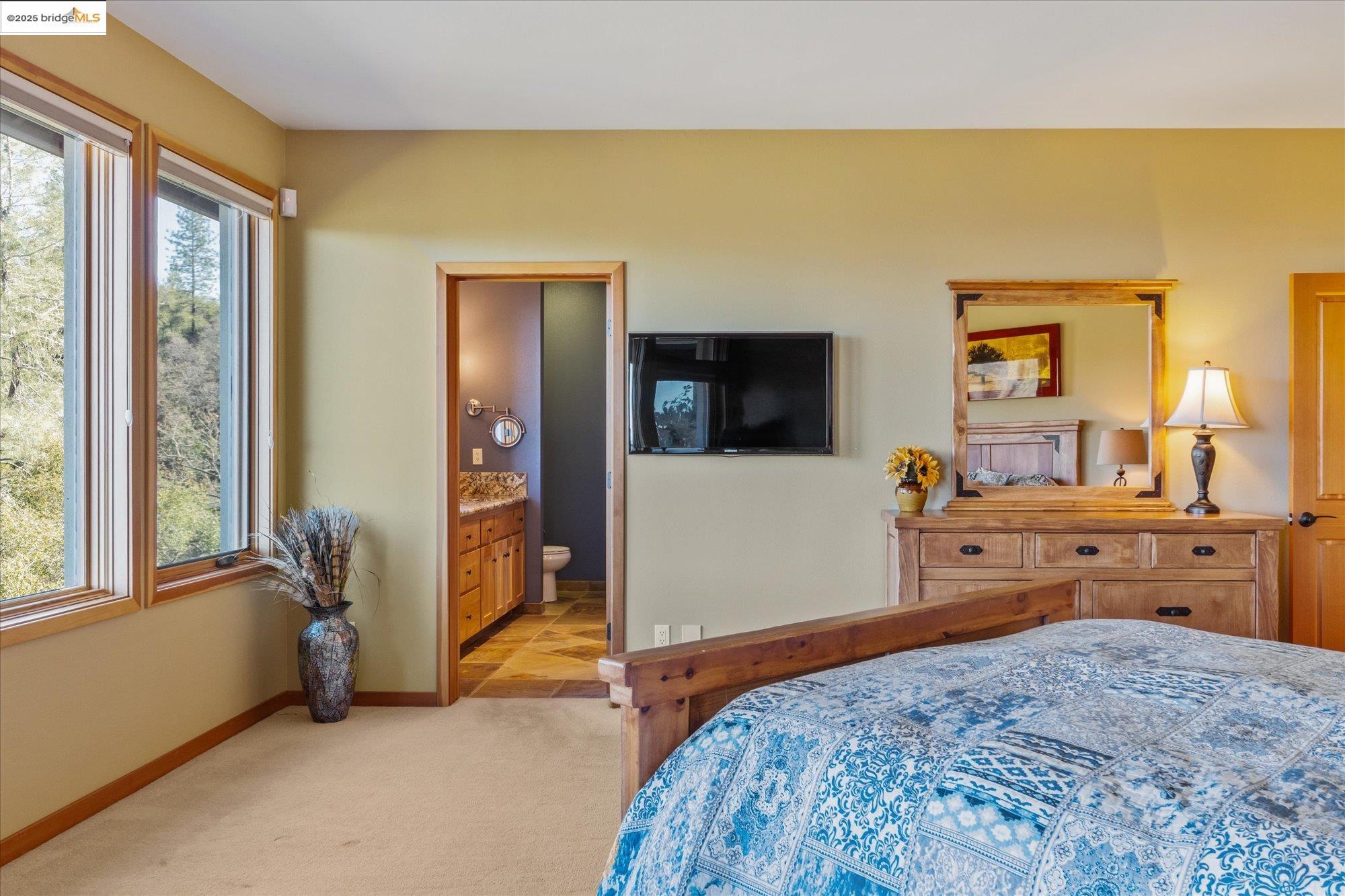 Murphys, California, 95247, United States, 4 Bedrooms Bedrooms, ,5 BathroomsBathrooms,Residential,Active,1987260