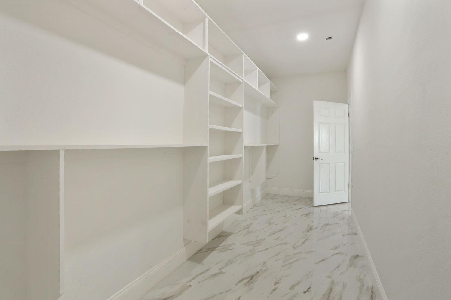 Manteca, California, 95336, United States, 4 Bedrooms Bedrooms, ,3 BathroomsBathrooms,Residential,Active,1946532