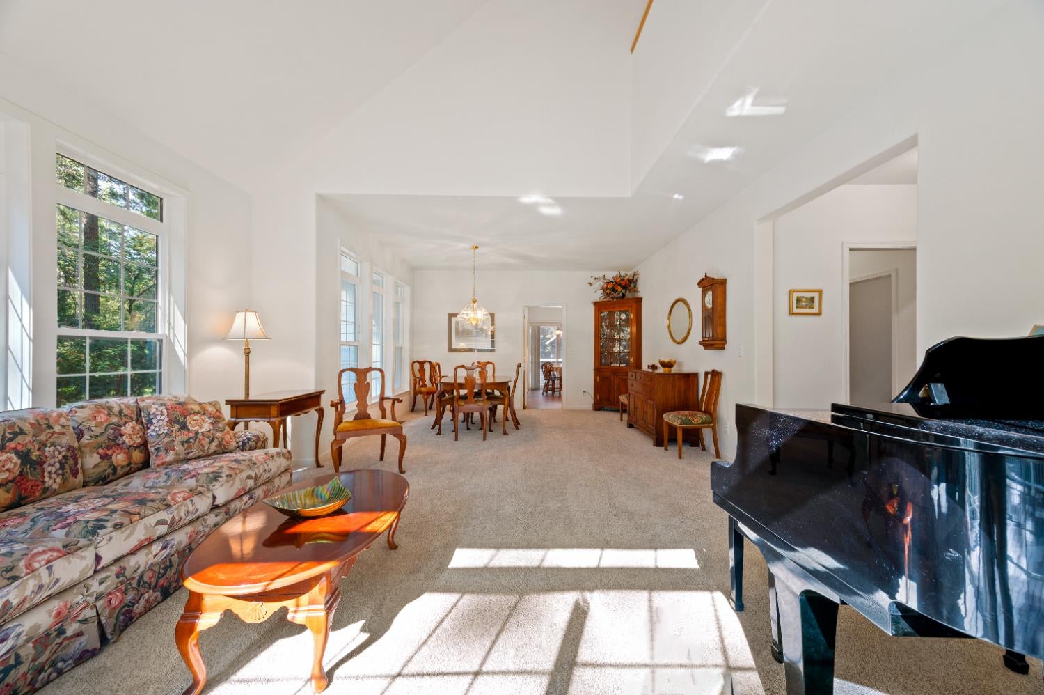 Nevada City, California, 95959, United States, 3 Bedrooms Bedrooms, ,4 BathroomsBathrooms,Residential,Active,1919052