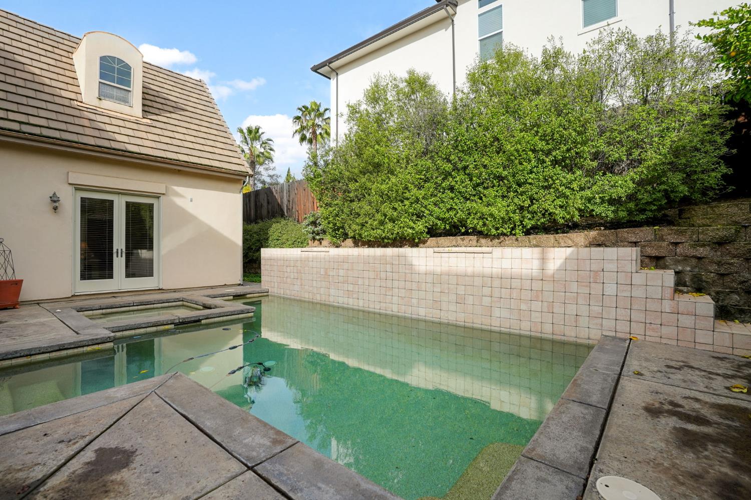 Folsom, California, 95630, United States, 4 Bedrooms Bedrooms, ,4 BathroomsBathrooms,Residential,Active,2008257