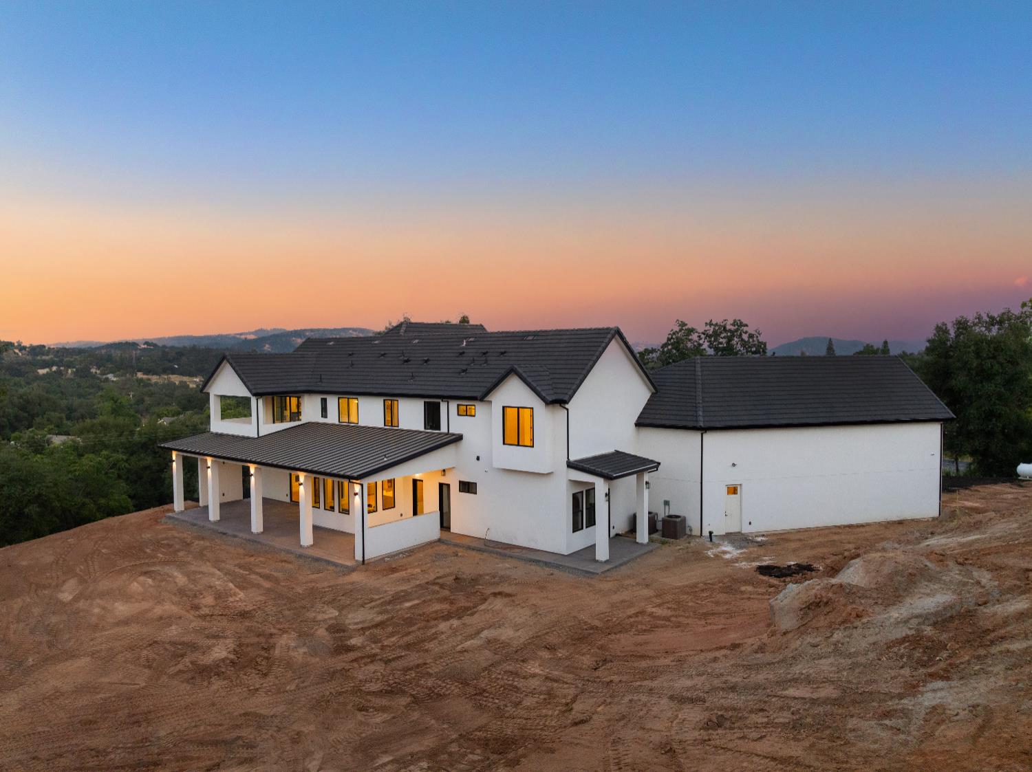 Newcastle, California, 95658, United States, 5 Bedrooms Bedrooms, ,5 BathroomsBathrooms,Residential,Active,1989749