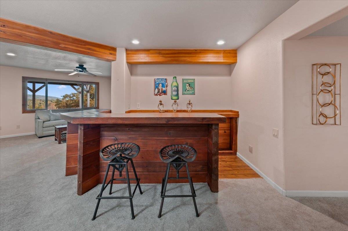 Penn Valley, California, 95946, United States, 4 Bedrooms Bedrooms, ,5 BathroomsBathrooms,Residential,Active,1941359