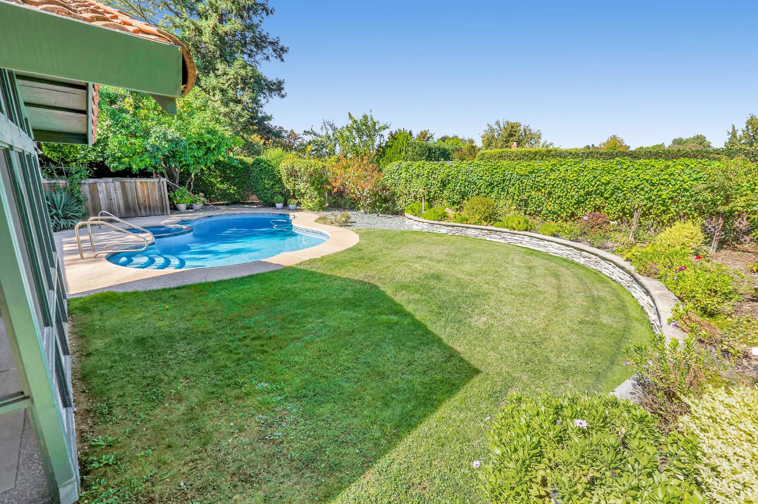 Davis, California, 95618, United States, 5 Bedrooms Bedrooms, ,4 BathroomsBathrooms,Residential,Active,1960157