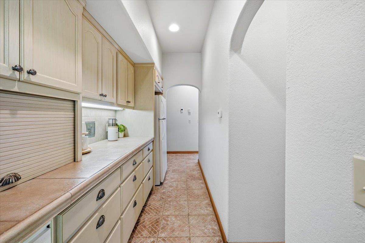 Nevada City, California, 95959, United States, 3 Bedrooms Bedrooms, ,3 BathroomsBathrooms,Residential,Active,2043425