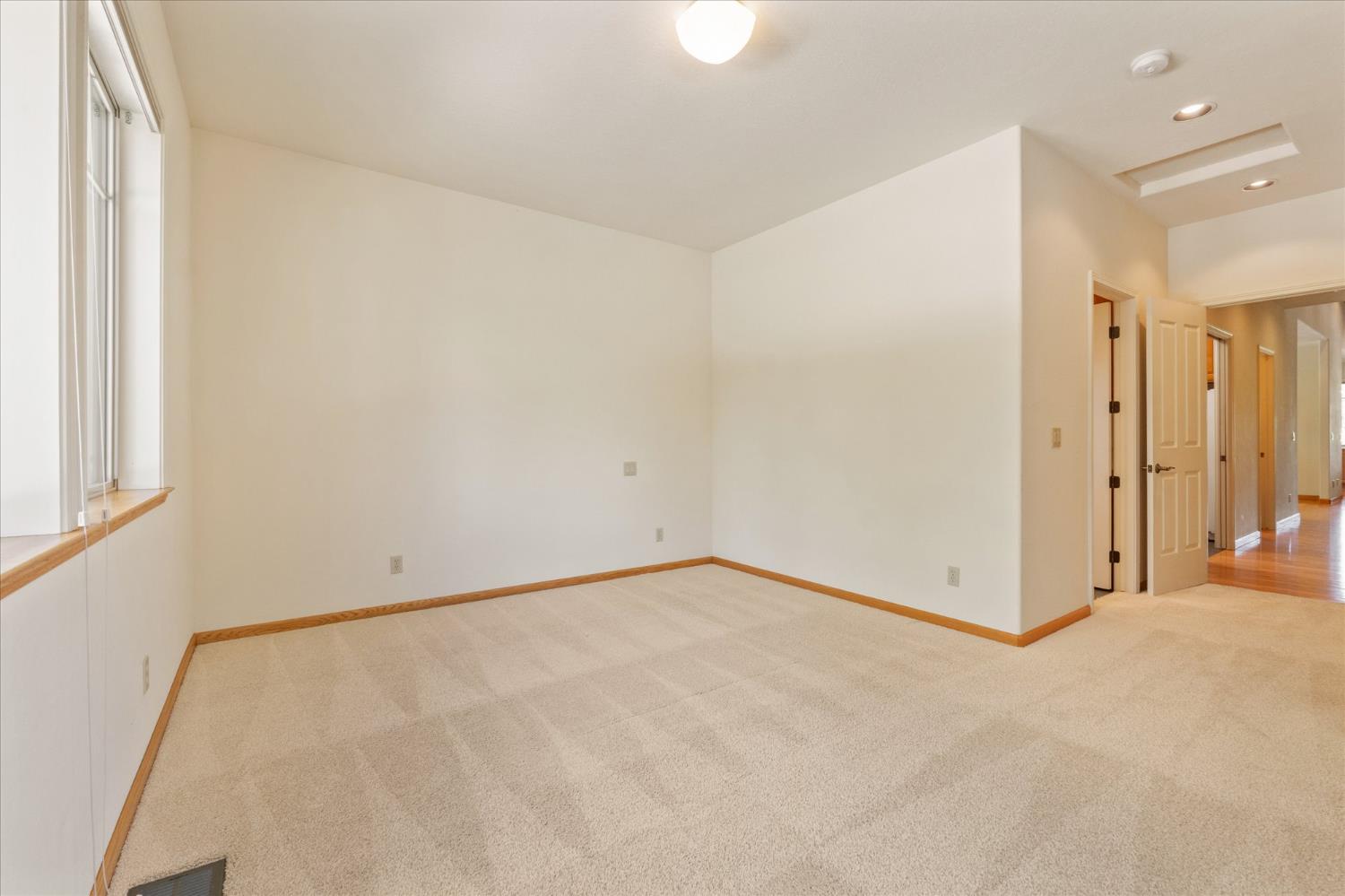 Angels Camp, California, 95222, United States, 3 Bedrooms Bedrooms, ,4 BathroomsBathrooms,Residential,Active,2036048