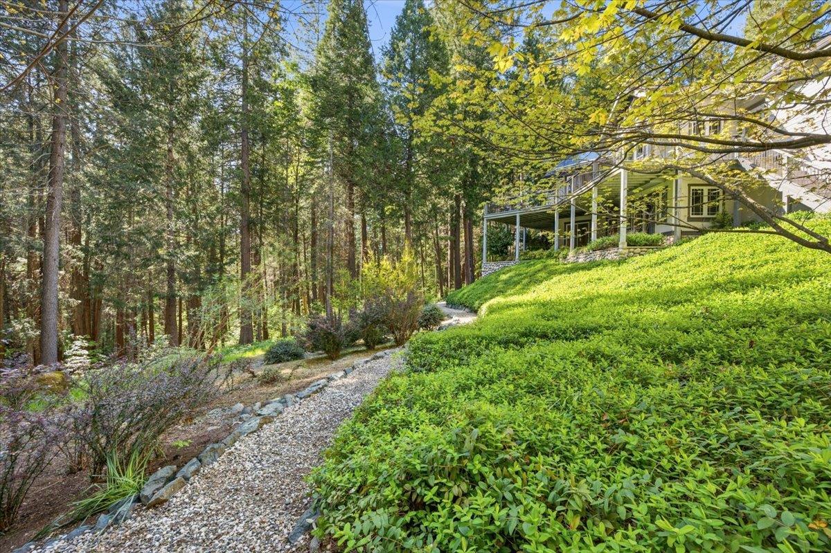 Nevada City, California, 95959, United States, 3 Bedrooms Bedrooms, ,3 BathroomsBathrooms,Residential,Active,2043425
