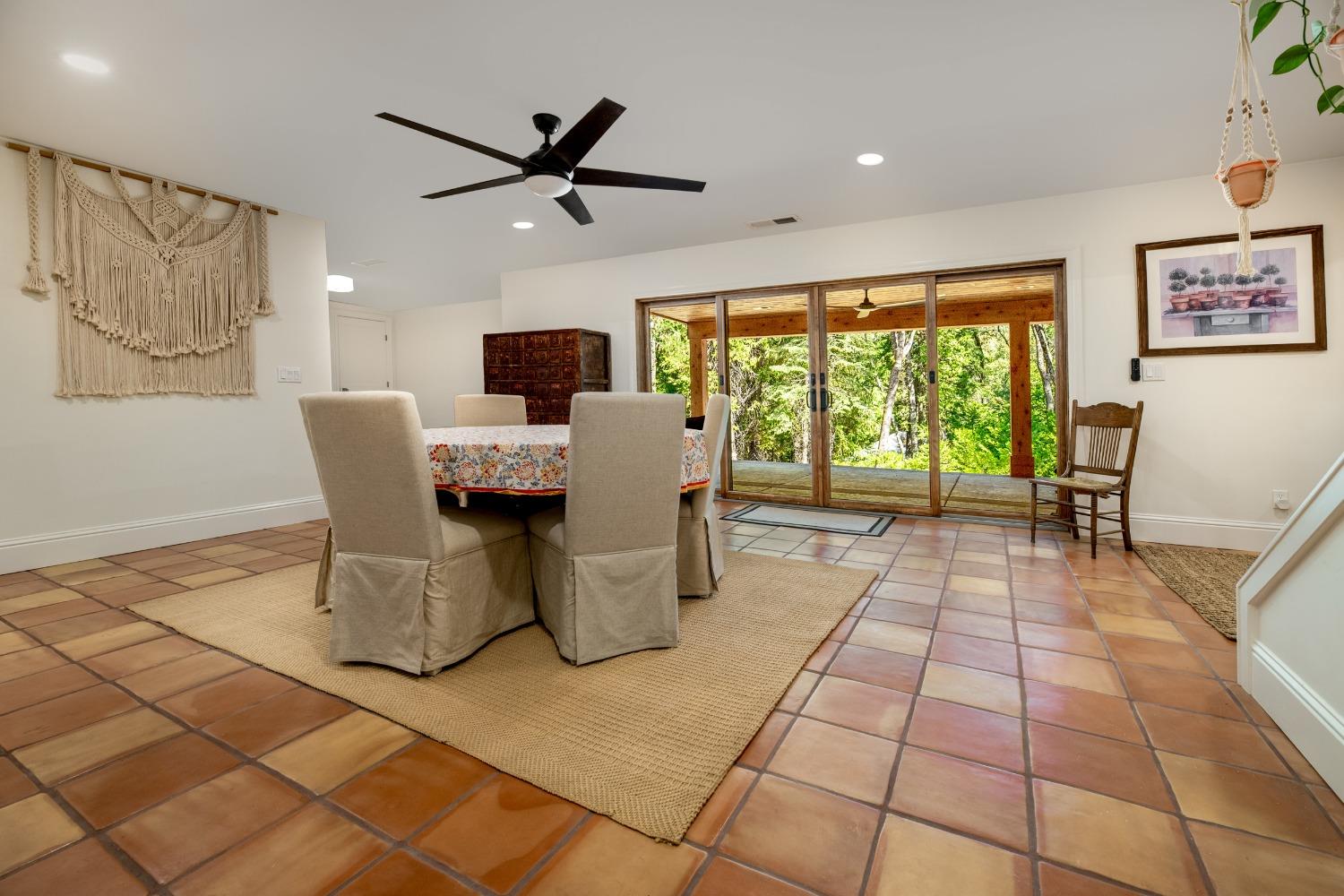 Nevada City, California, 95959, United States, 4 Bedrooms Bedrooms, ,5 BathroomsBathrooms,Residential,Active,1808164