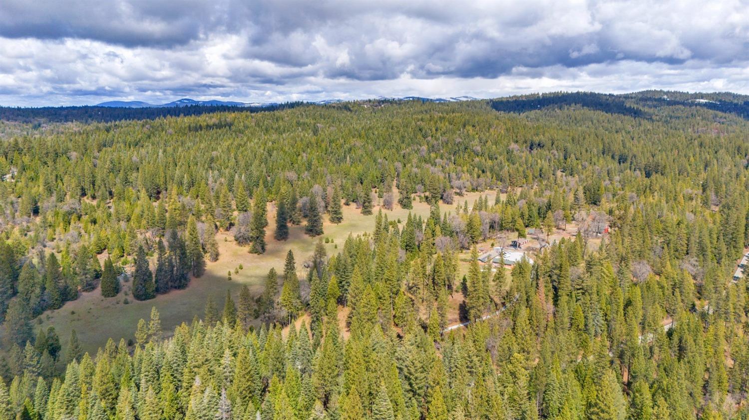 Pollock Pines, California, 95726, United States, 4 Bedrooms Bedrooms, ,3 BathroomsBathrooms,Residential,Active,1880012