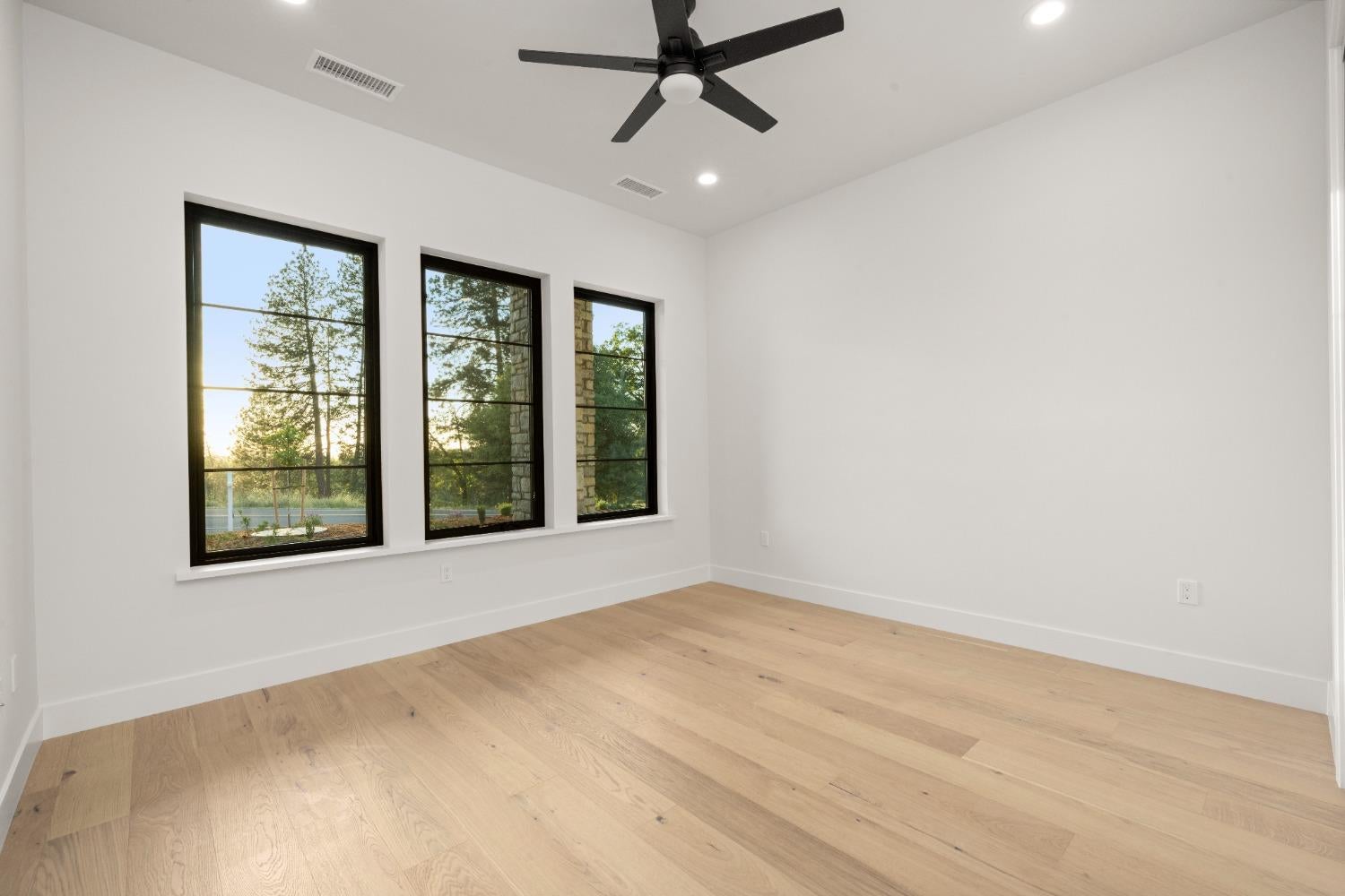 Auburn, California, 95602, United States, 4 Bedrooms Bedrooms, ,3 BathroomsBathrooms,Residential,Active,1943769