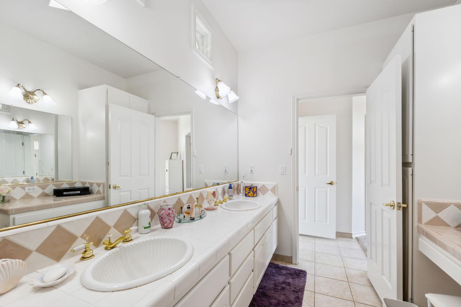 Wilton, California, 95693, United States, 4 Bedrooms Bedrooms, ,4 BathroomsBathrooms,Residential,Active,1892600