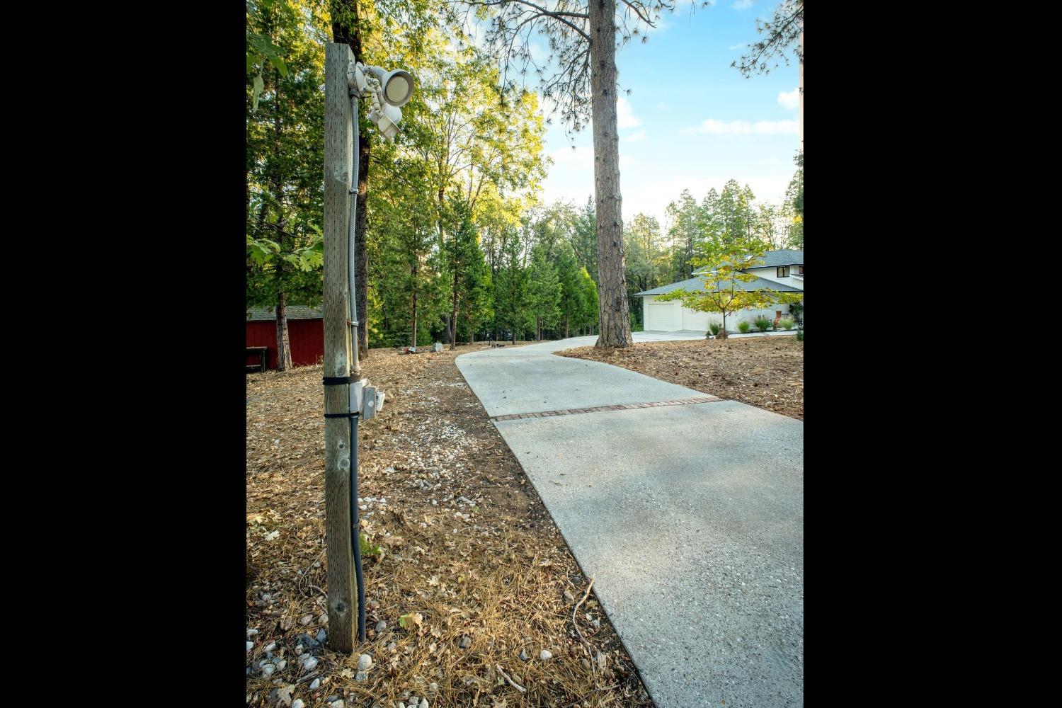 Nevada City, California, 95959, United States, 4 Bedrooms Bedrooms, ,5 BathroomsBathrooms,Residential,Active,1808164