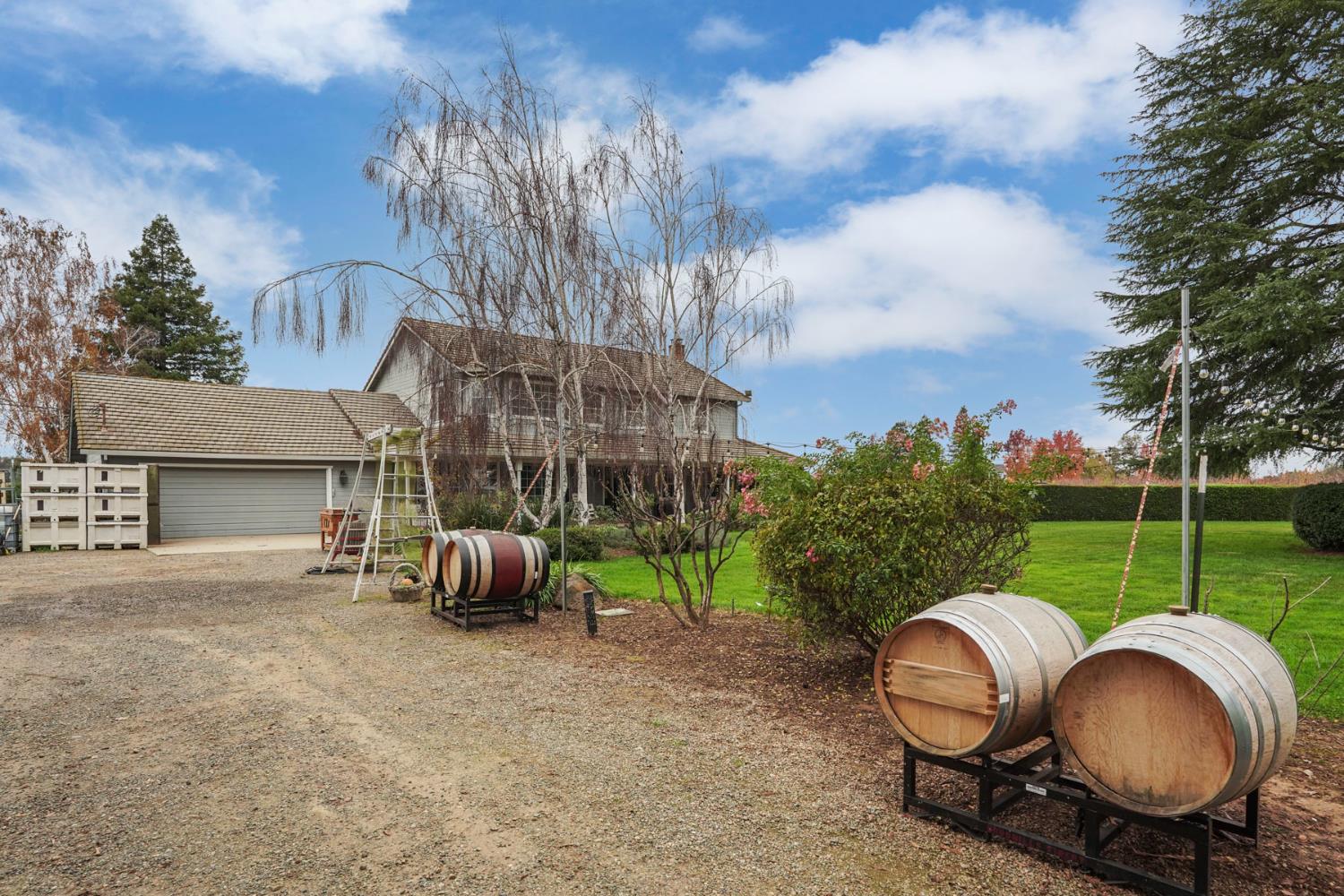 Lodi, California, 95240, United States, 3 Bedrooms Bedrooms, ,3 BathroomsBathrooms,Residential,Active,2001349