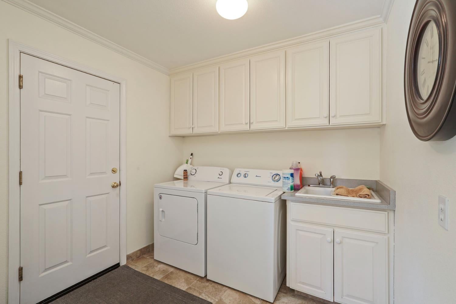 Lodi, California, 95242, United States, 4 Bedrooms Bedrooms, ,3 BathroomsBathrooms,Residential,Active,2007974