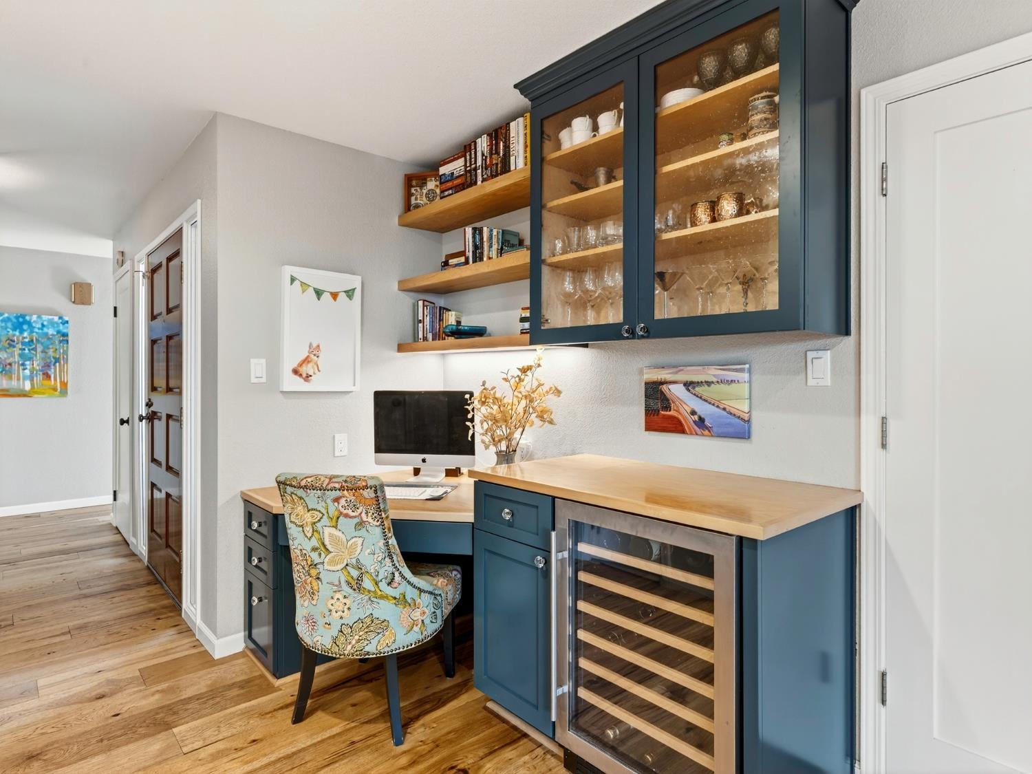 Davis, California, 95618, United States, 4 Bedrooms Bedrooms, ,2 BathroomsBathrooms,Residential,Active,1961942