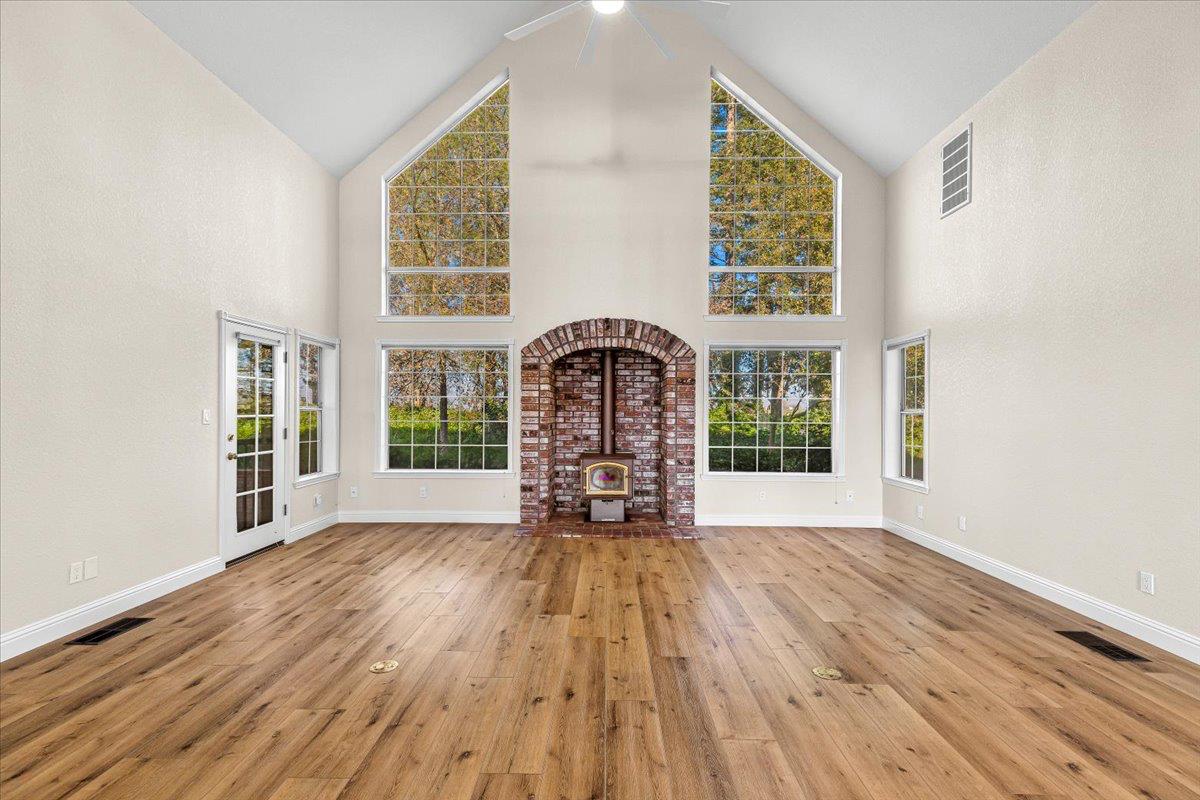 Galt, California, 95632, United States, 3 Bedrooms Bedrooms, ,3 BathroomsBathrooms,Residential,Active,2010524