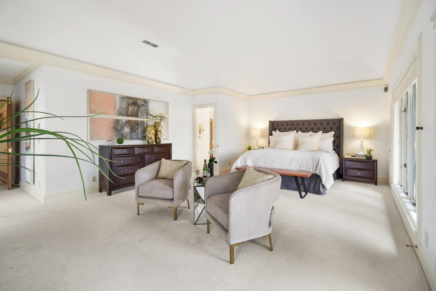 Sacramento, California, 95827, United States, 6 Bedrooms Bedrooms, ,7 BathroomsBathrooms,Residential,Active,1898041