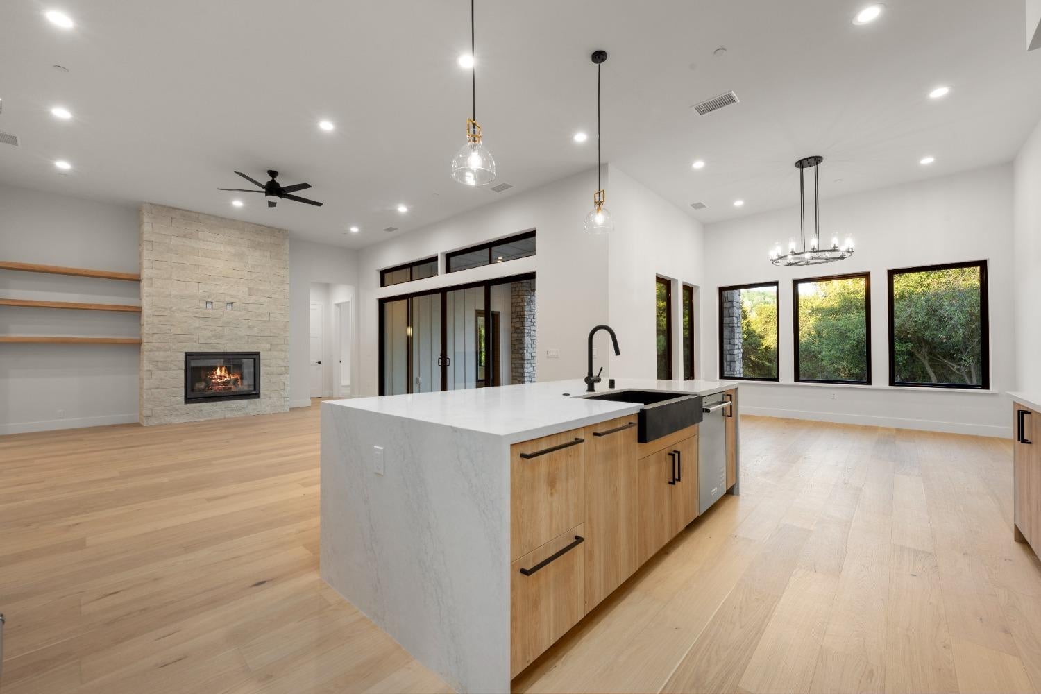Auburn, California, 95602, United States, 4 Bedrooms Bedrooms, ,3 BathroomsBathrooms,Residential,Active,1943769