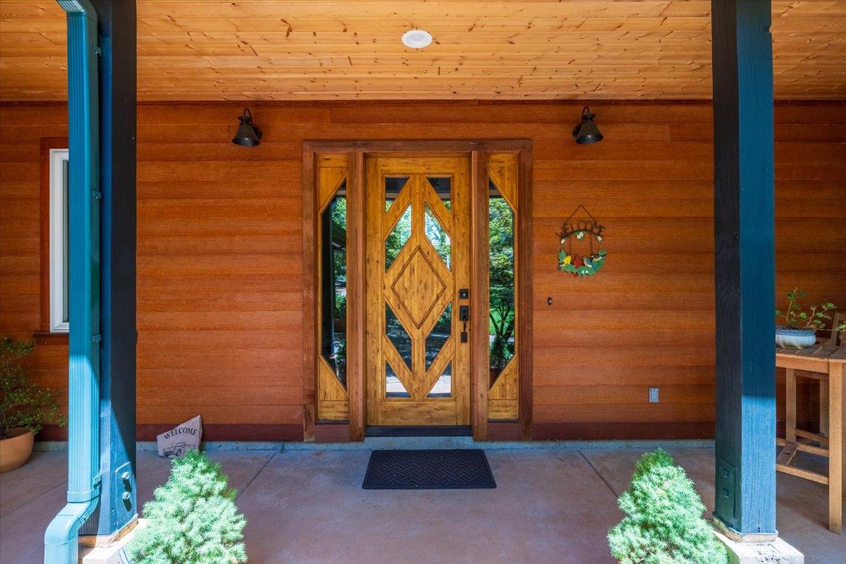 Nevada City, California, 95959, United States, 3 Bedrooms Bedrooms, ,4 BathroomsBathrooms,Residential,Active,1893237