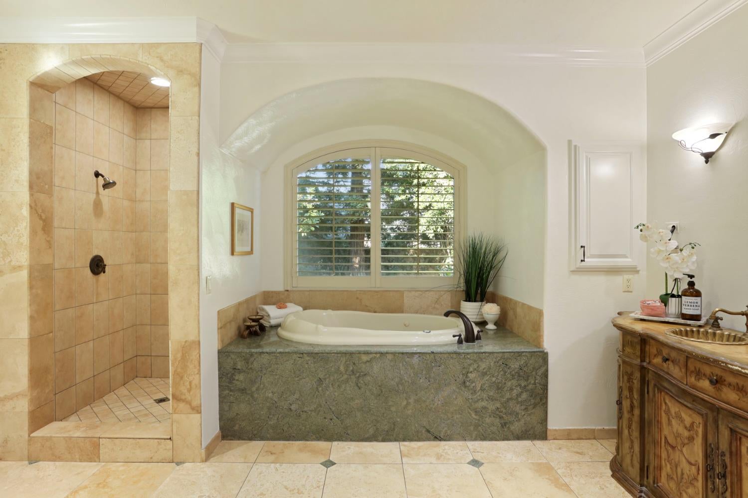 Modesto, California, 95356, United States, 3 Bedrooms Bedrooms, ,3 BathroomsBathrooms,Residential,Active,2009003