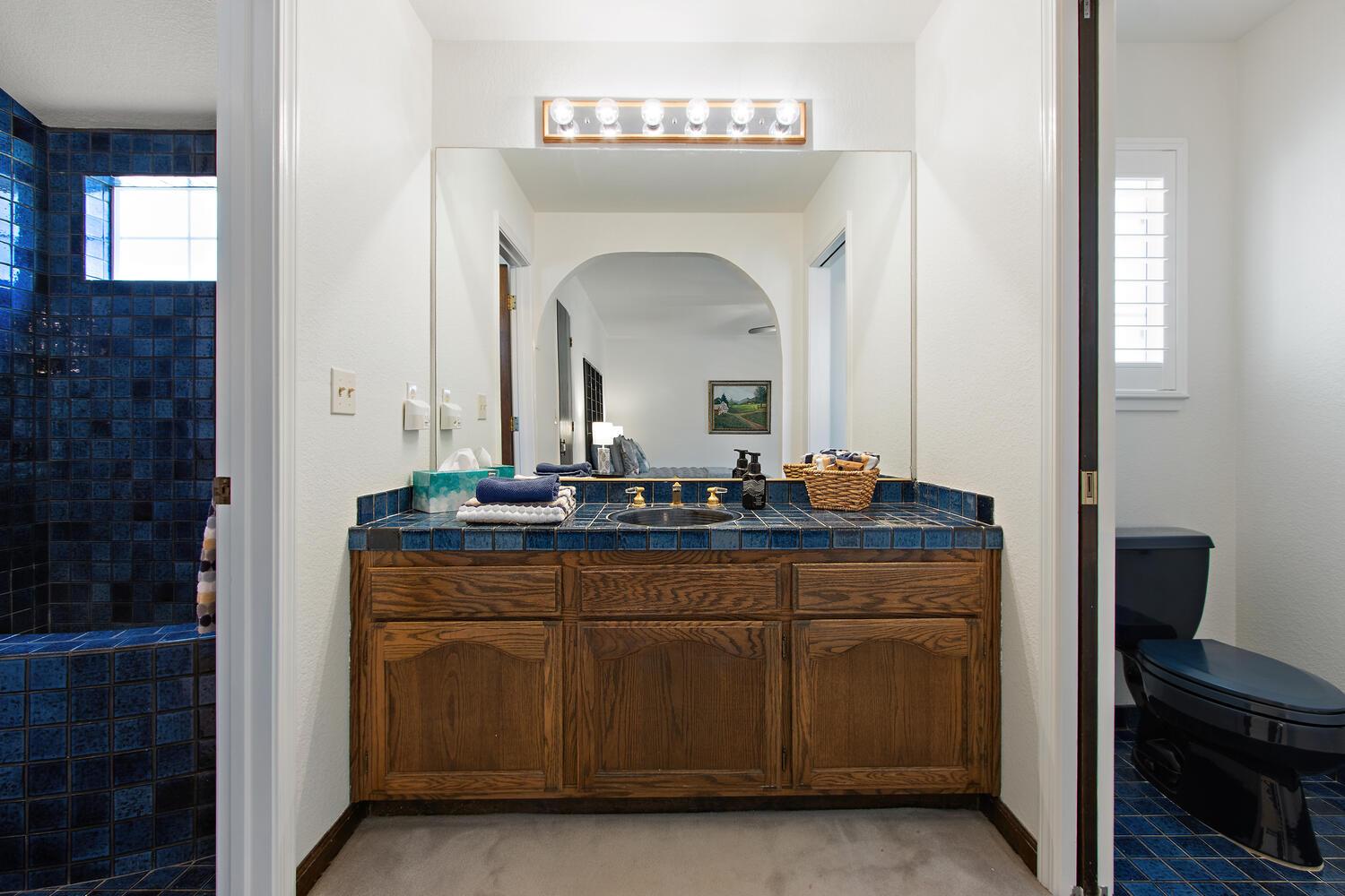 Davis, California, 95618, United States, 4 Bedrooms Bedrooms, ,3 BathroomsBathrooms,Residential,Active,1914765