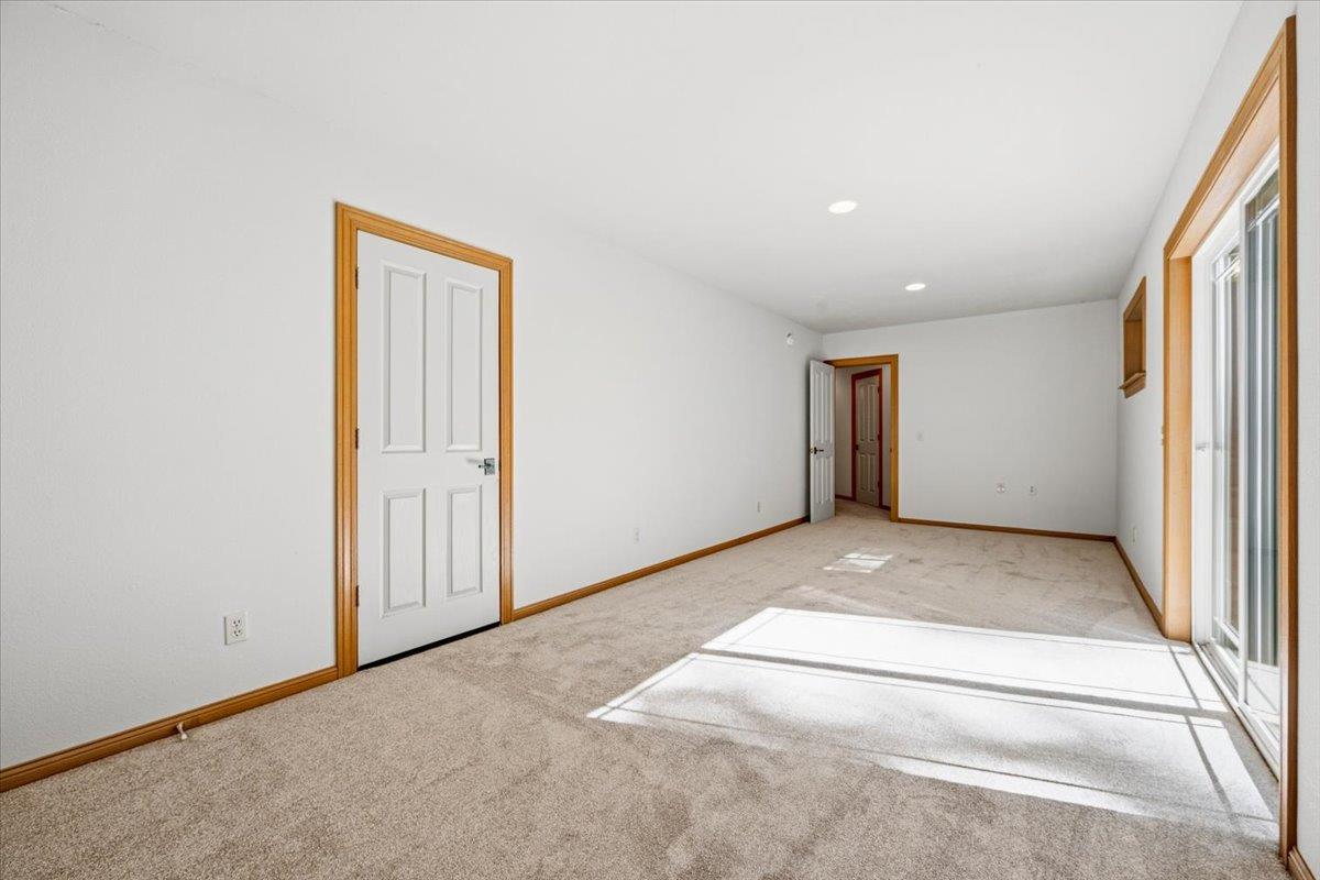 Nevada City, California, 95959, United States, 3 Bedrooms Bedrooms, ,3 BathroomsBathrooms,Residential,Active,2043425