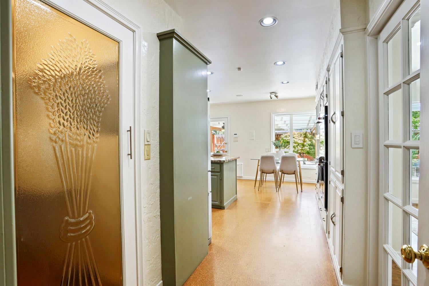 Modesto, California, 95350, United States, 4 Bedrooms Bedrooms, ,3 BathroomsBathrooms,Residential,Active,1877804