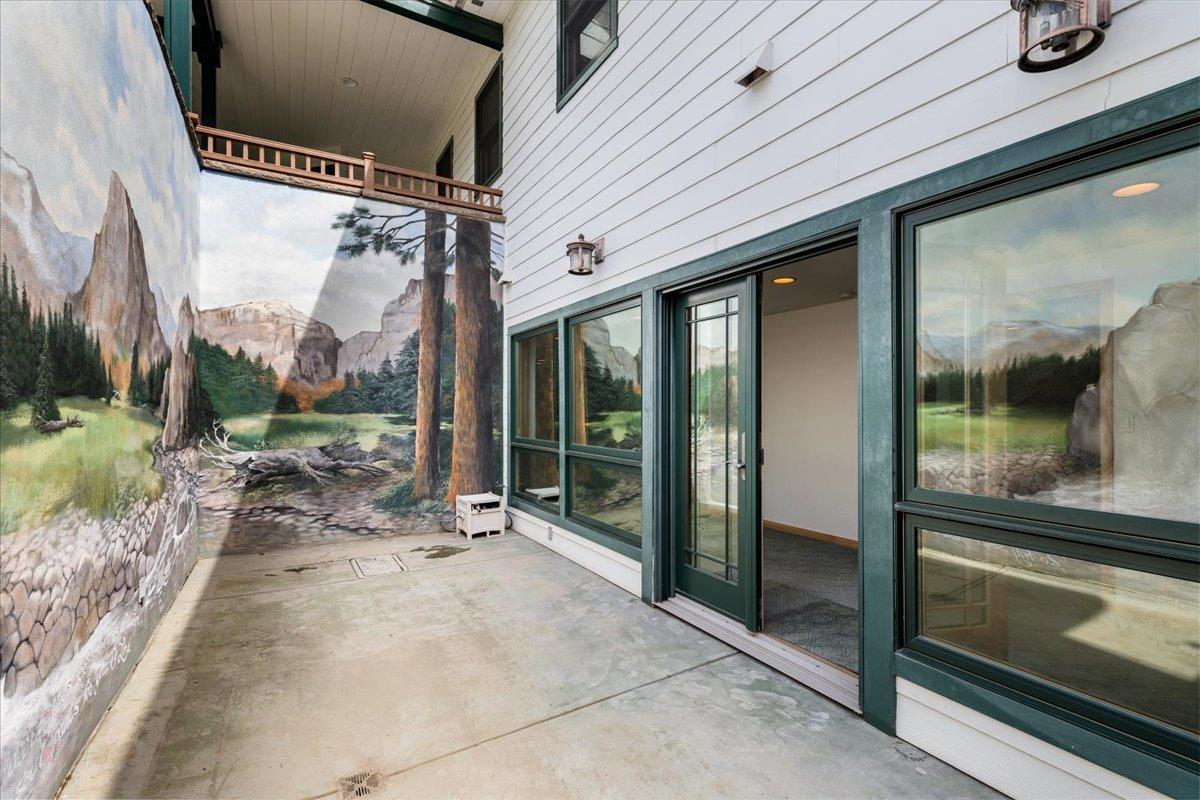 Ripon, California, 95366, United States, 3 Bedrooms Bedrooms, ,5 BathroomsBathrooms,Residential,Active,1808206