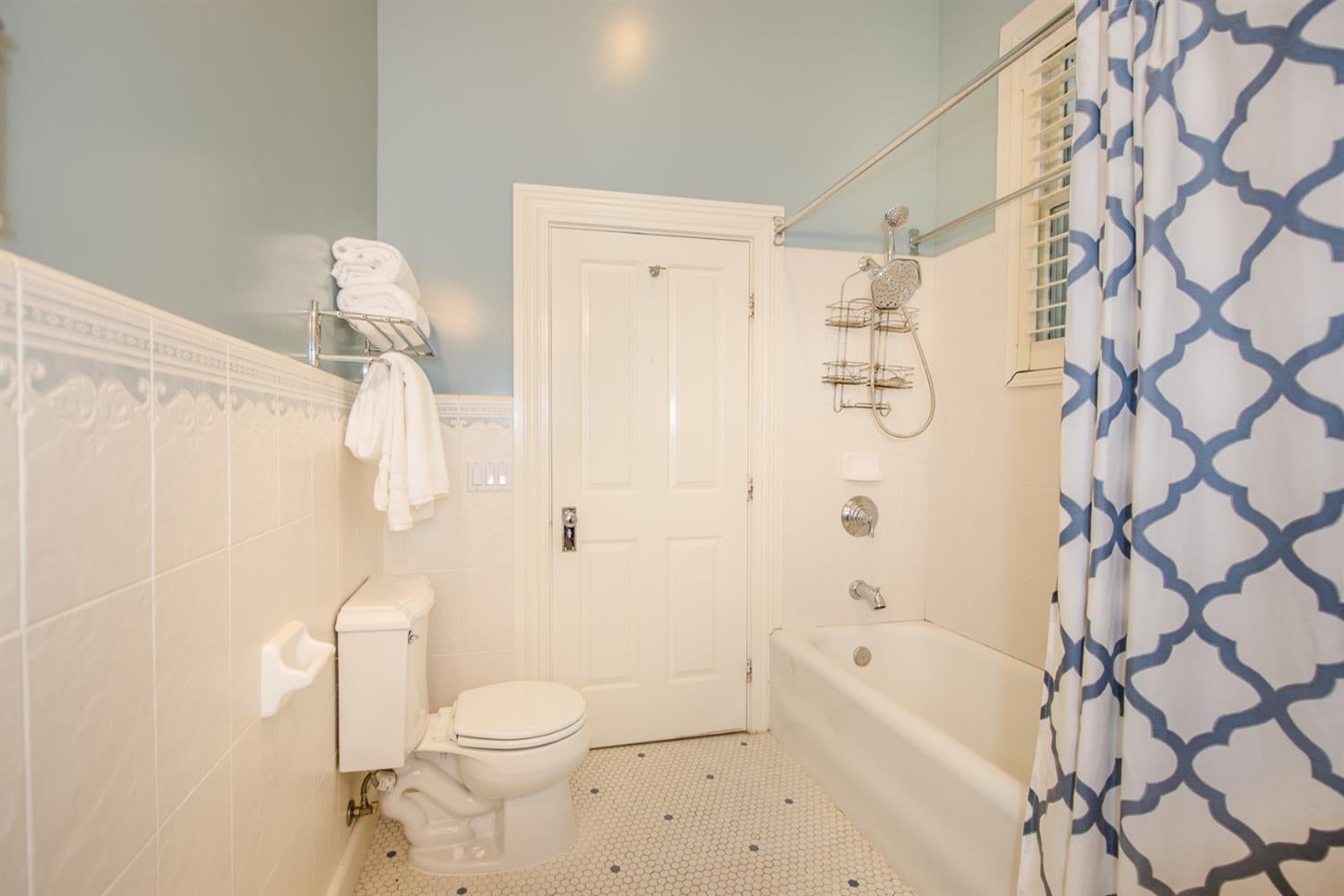 Woodland, California, 95695, United States, 5 Bedrooms Bedrooms, ,4 BathroomsBathrooms,Residential,Active,1843839