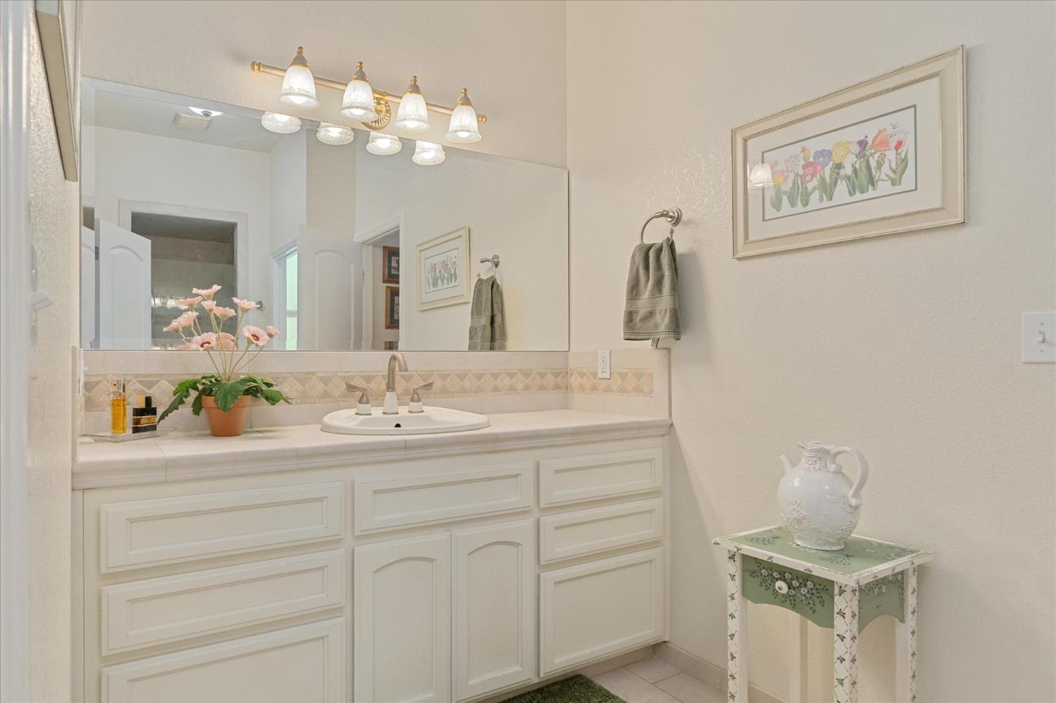 Arnold, California, 95223, United States, 3 Bedrooms Bedrooms, ,4 BathroomsBathrooms,Residential,Active,2035119