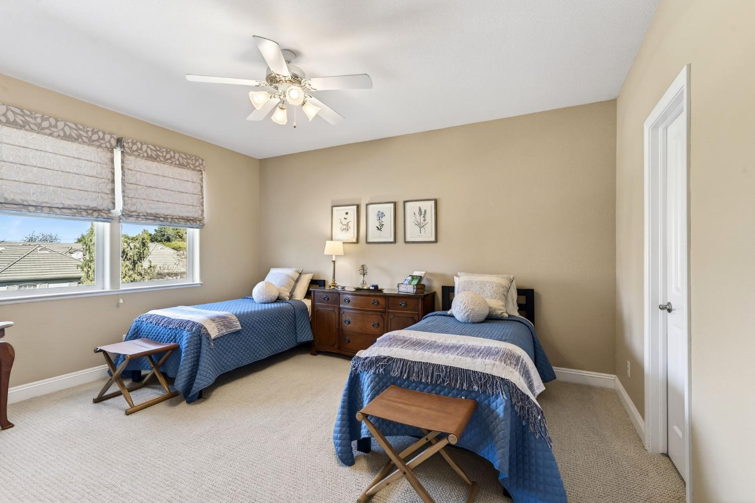 Davis, California, 95618, United States, 3 Bedrooms Bedrooms, ,4 BathroomsBathrooms,Residential,Active,2030523