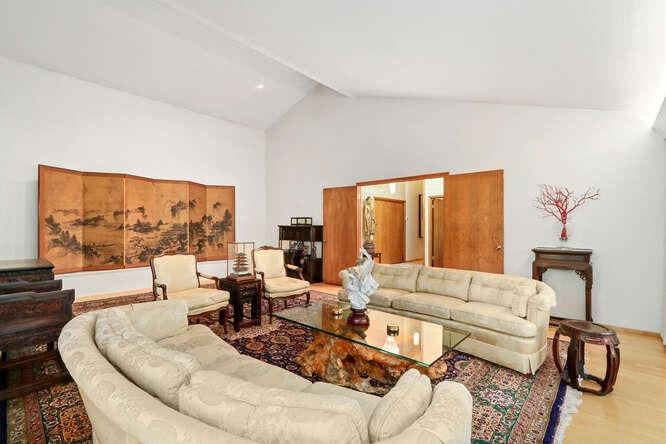 Sacramento, California, 95864, United States, 4 Bedrooms Bedrooms, ,3 BathroomsBathrooms,Residential,Active,1808144