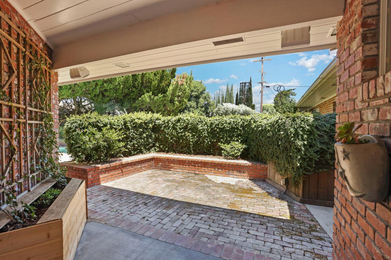 Modesto, California, 95350, United States, 4 Bedrooms Bedrooms, ,3 BathroomsBathrooms,Residential,Active,1877804